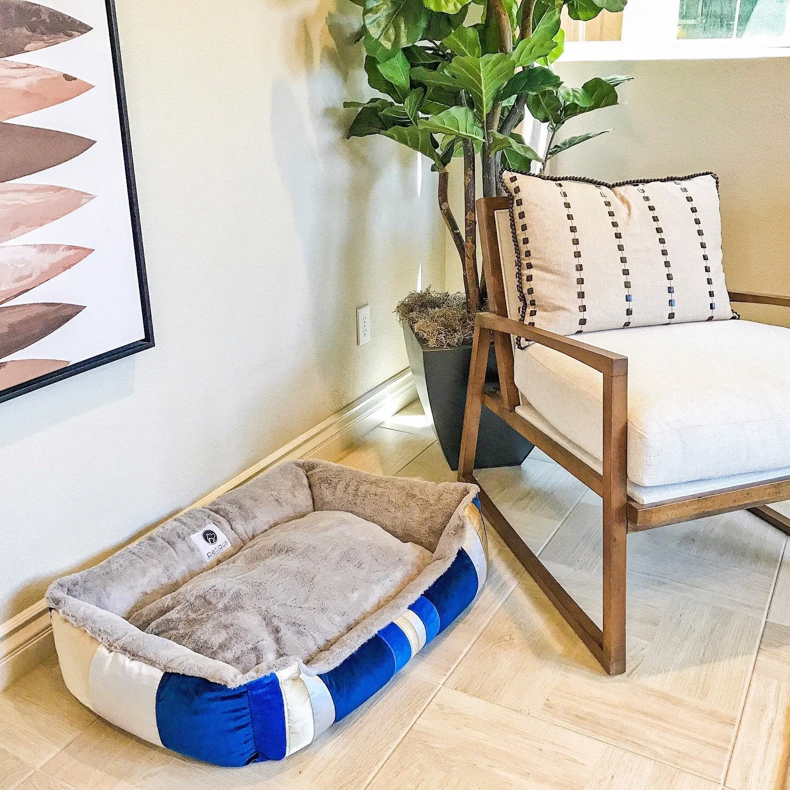Golden Waves Pet Bed Soft Calming Pet Bed, Anti-Anxiety, Nonskid Bottom, Hypoallergenic, Premium Comfort Plus Pet Bed for Medium, Small Dogs/Cats, SUPPORTS UP TO 20LBS (23"x21"x5")