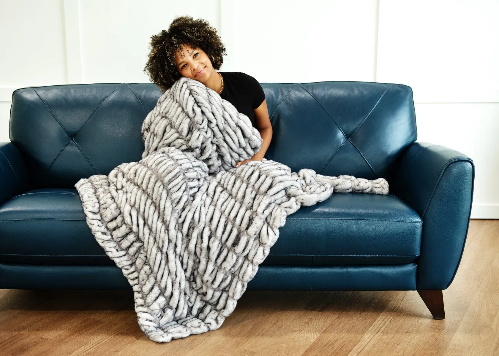 Hugs Obsidian Blanket