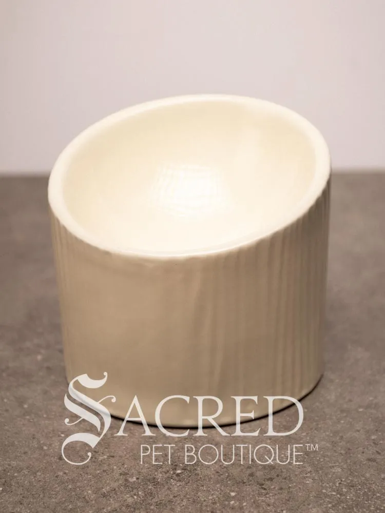 Raised Tilt Bowl