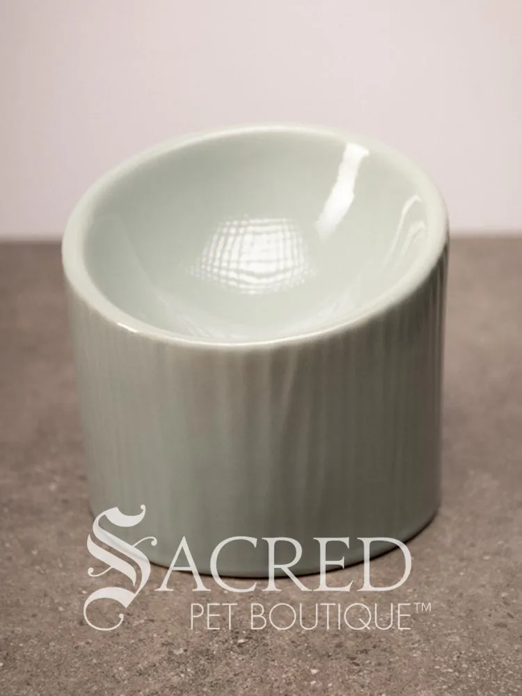 Raised Tilt Bowl